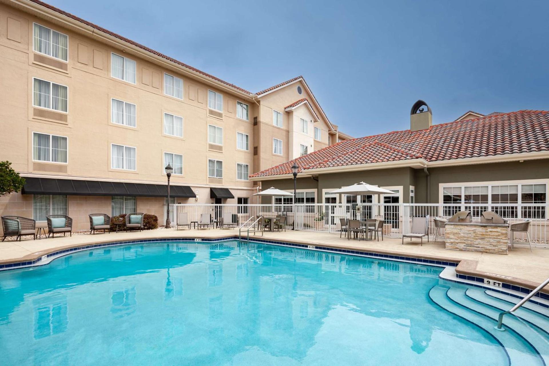 Homewood Suites by Hilton Jacksonville-South/St. Johns Ctr. photo 6