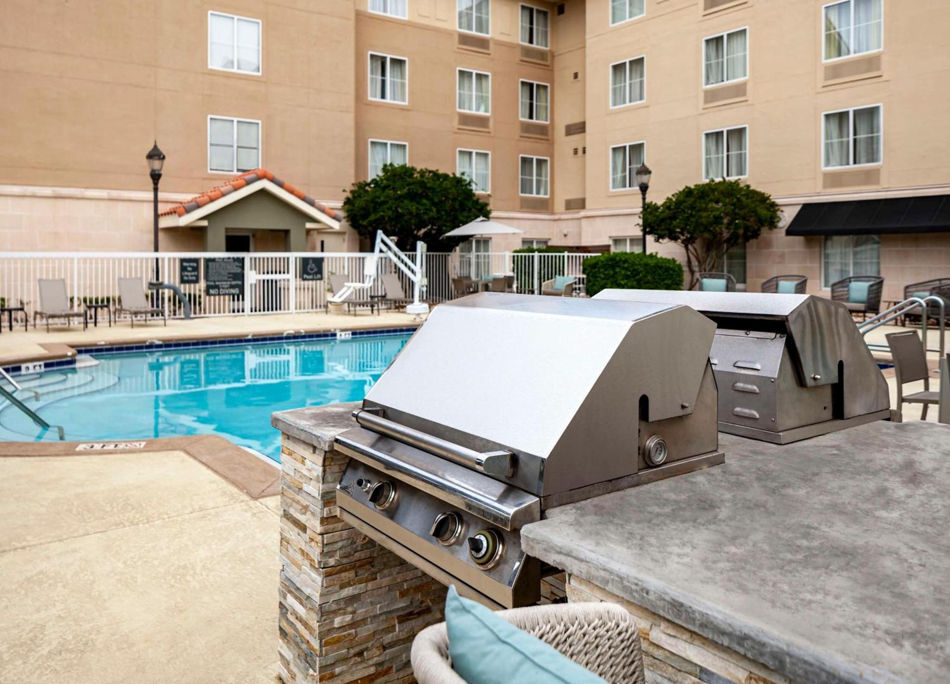Homewood Suites by Hilton Jacksonville-South/St. Johns Ctr. photo 8