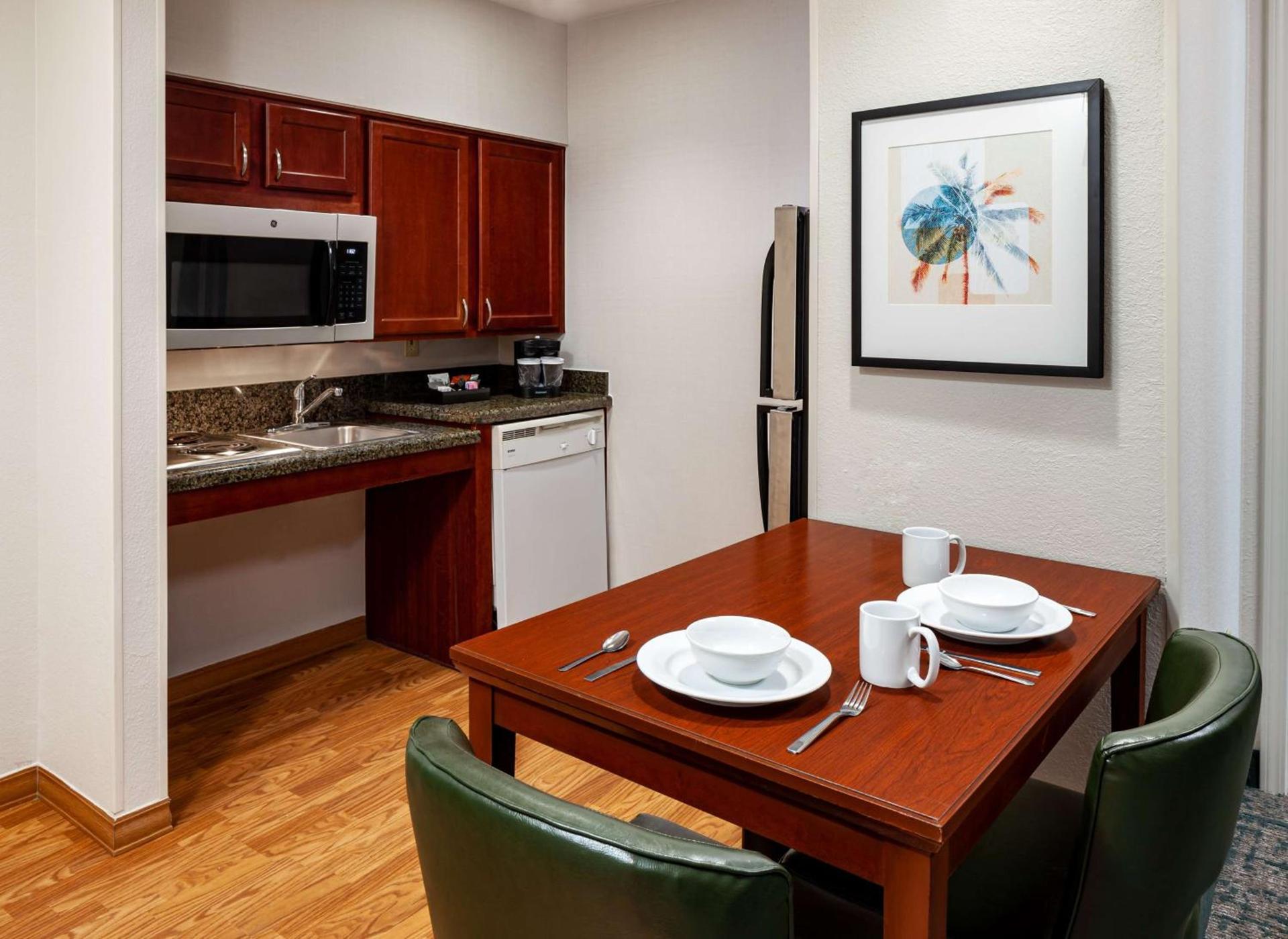 Homewood Suites by Hilton Jacksonville-South/St. Johns Ctr. photo 43
