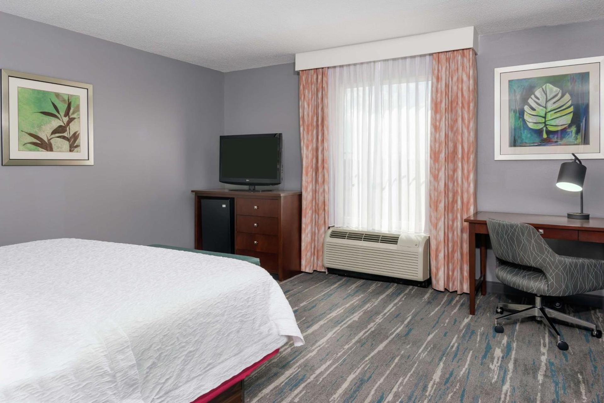 Hampton Inn & Suites Orlando Airport at Gateway Village photo 16