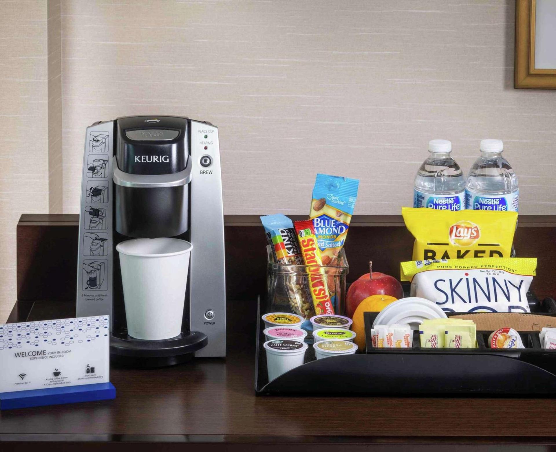 Hampton Inn & Suites Orlando Airport at Gateway Village photo 20