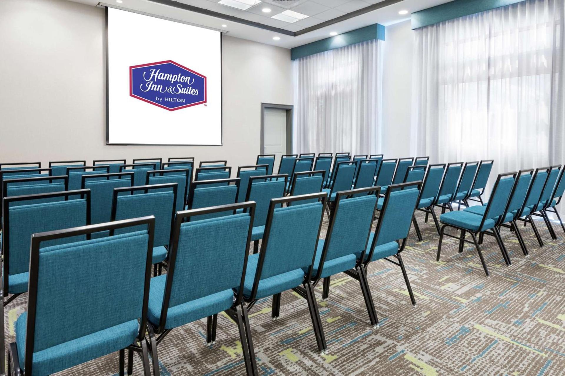 Hampton Inn & Suites Orlando Airport at Gateway Village photo 34