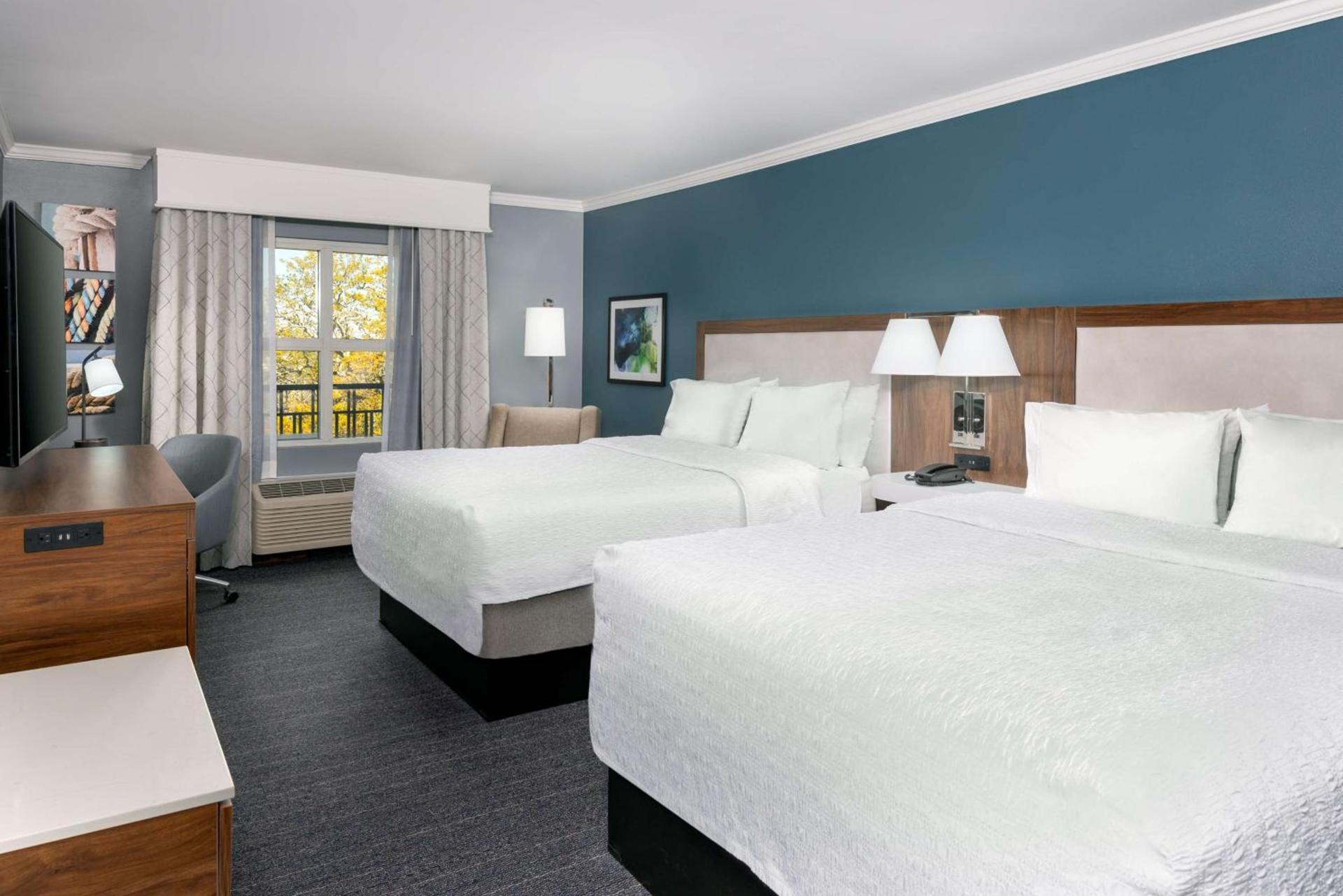 Hampton Inn Savannah Historic District photo 8
