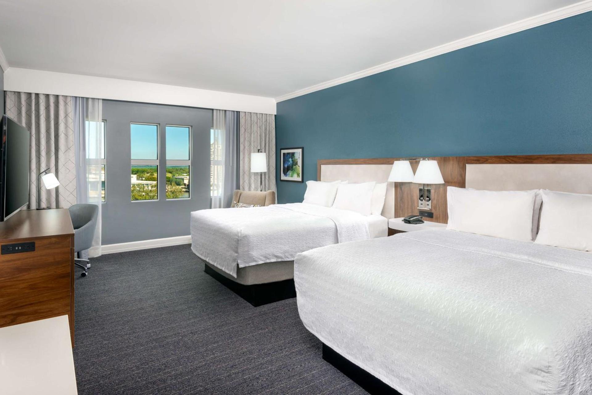 Hampton Inn Savannah Historic District photo 13