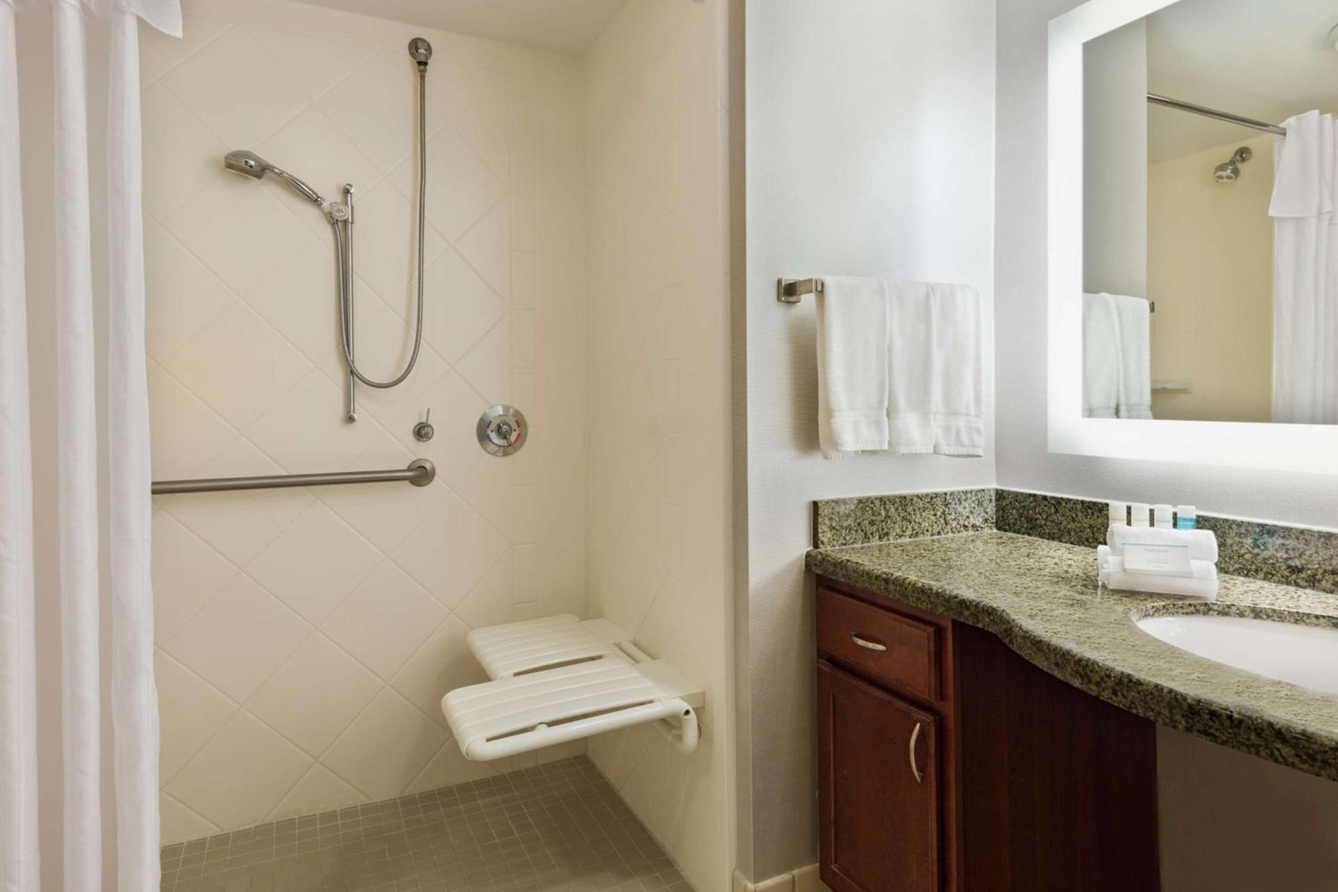 Homewood Suites by Hilton Tampa Airport - Westshore photo 16
