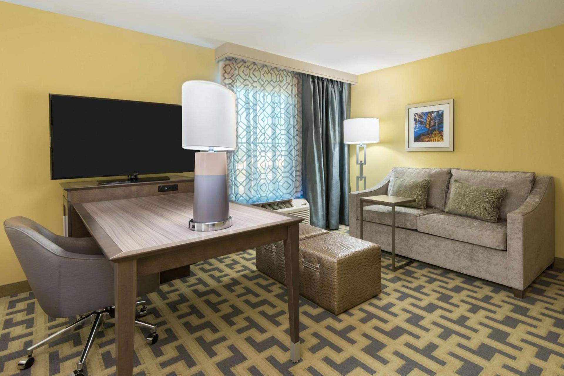 Hampton Inn & Suites Tampa Airport Avion Park Westshore photo 13