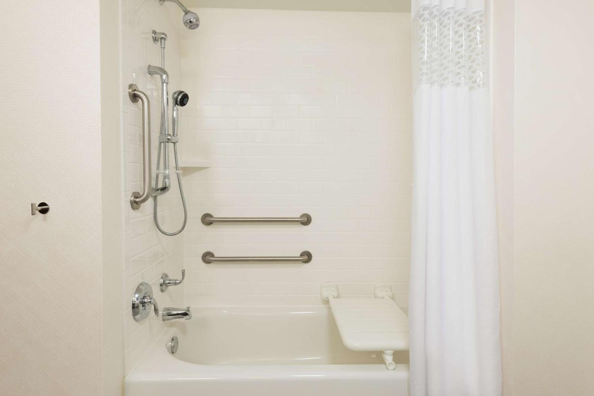 Hampton Inn & Suites Tampa Airport Avion Park Westshore photo 15