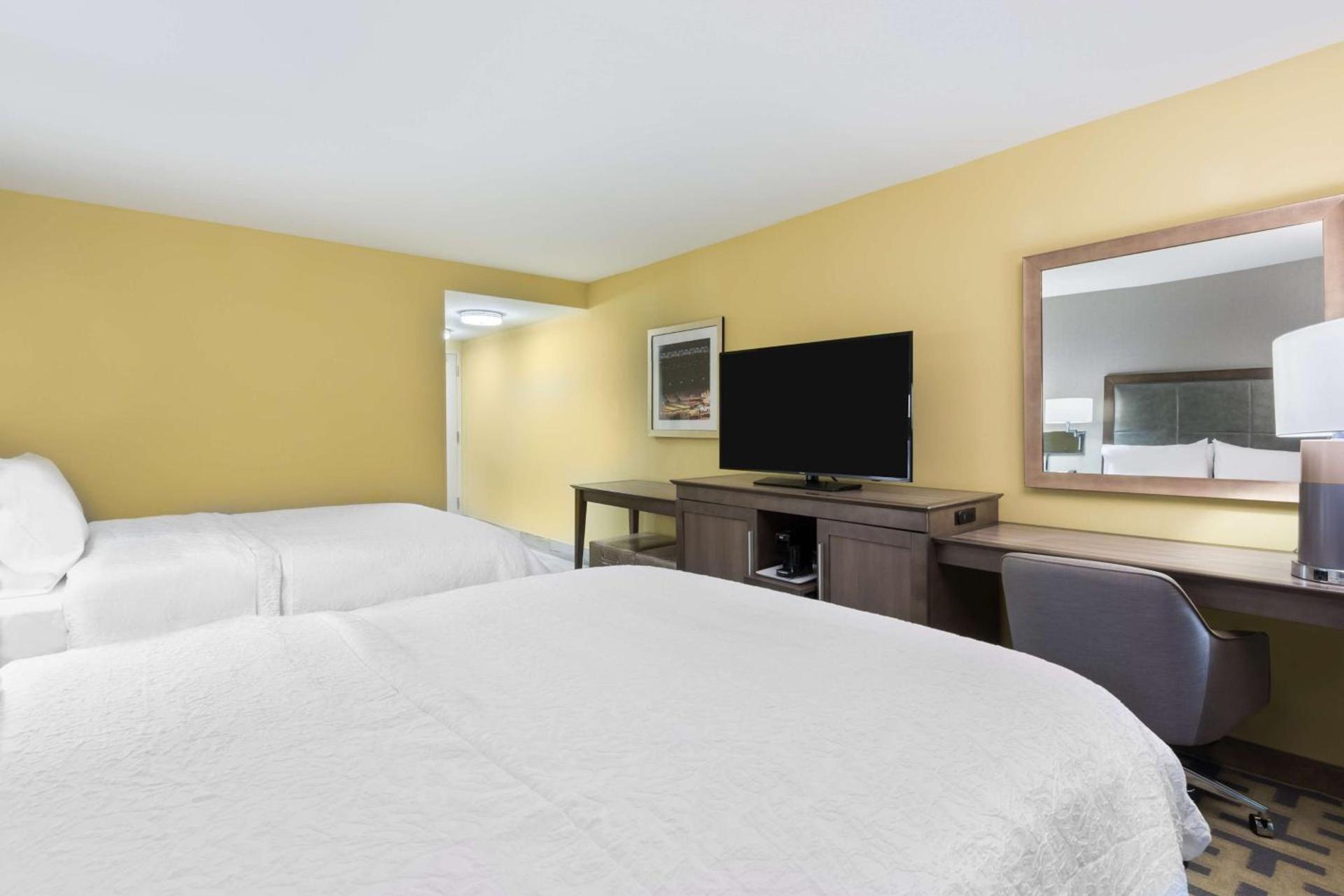 Hampton Inn & Suites Tampa Airport Avion Park Westshore photo 26
