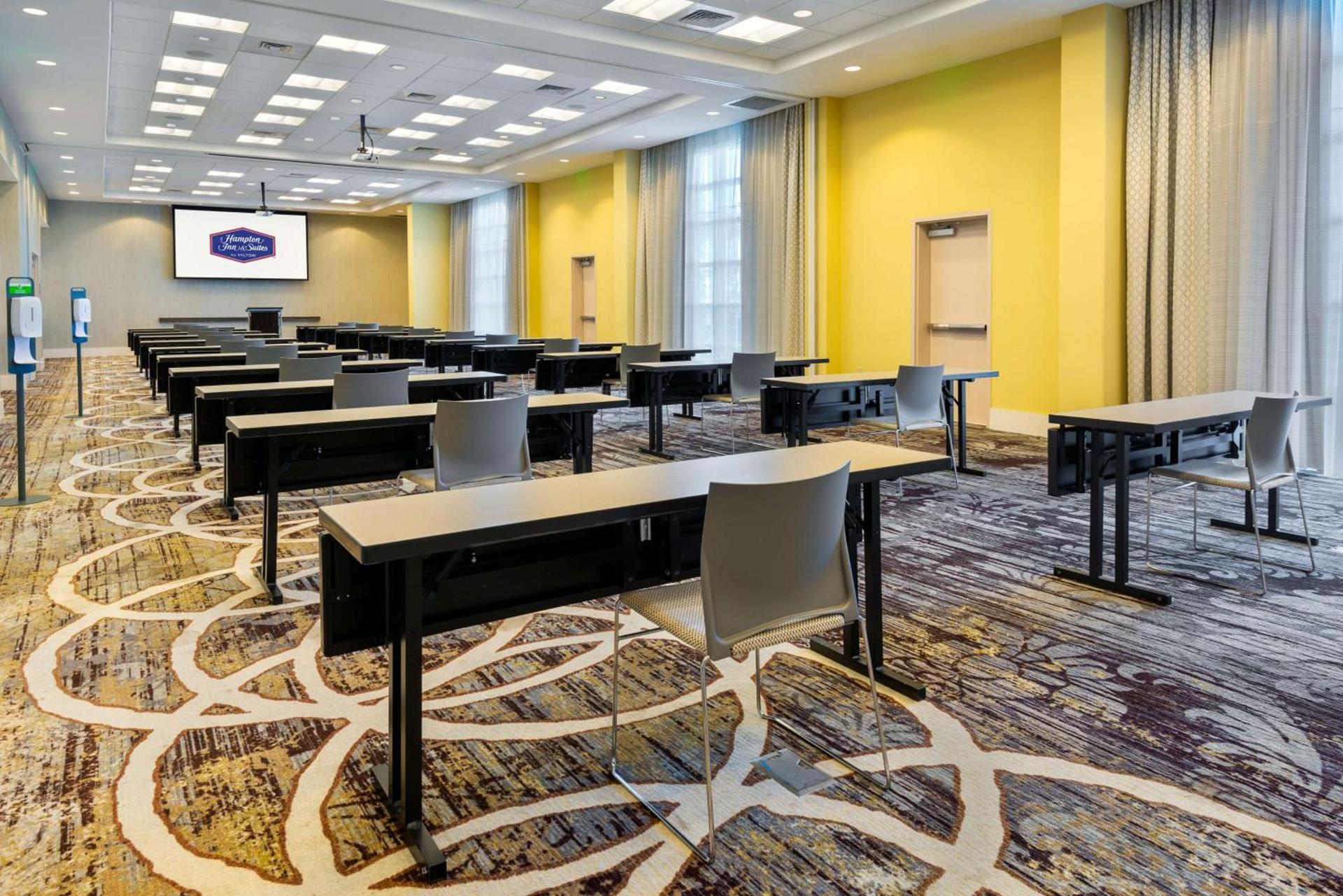 Hampton Inn & Suites Tampa Airport Avion Park Westshore photo 28