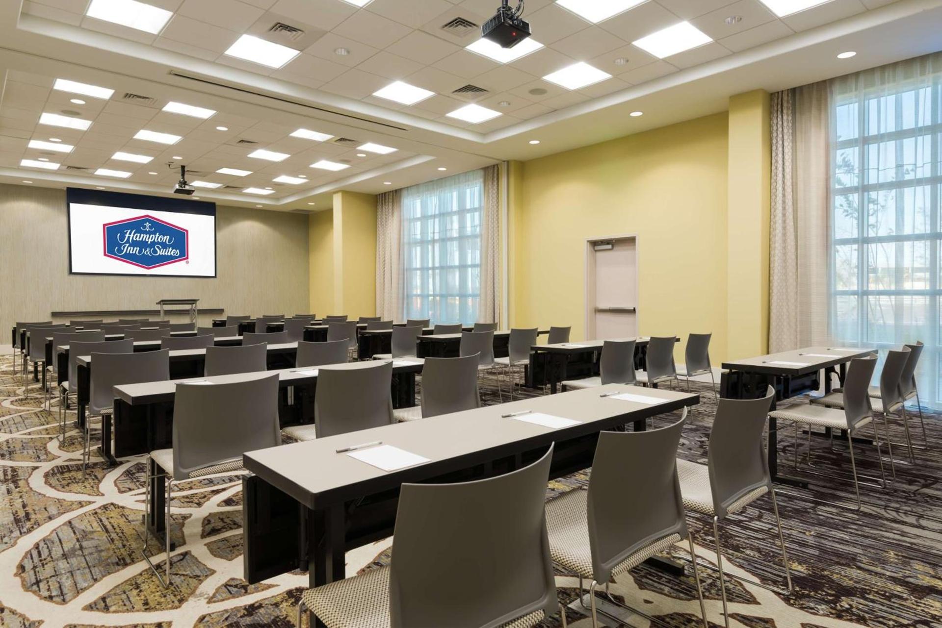 Hampton Inn & Suites Tampa Airport Avion Park Westshore photo 31