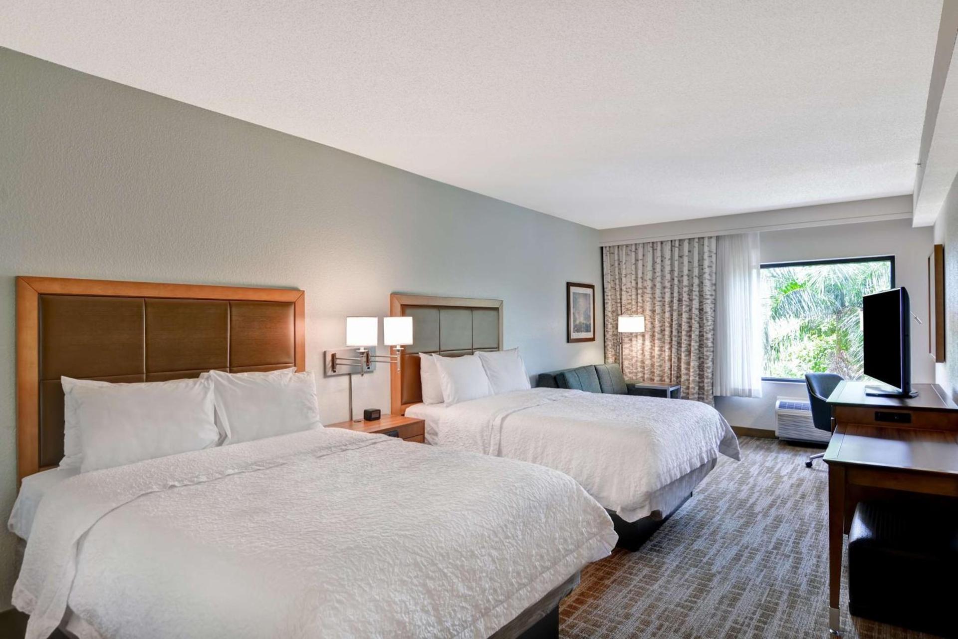 Hampton Inn Palm Beach Gardens photo 25