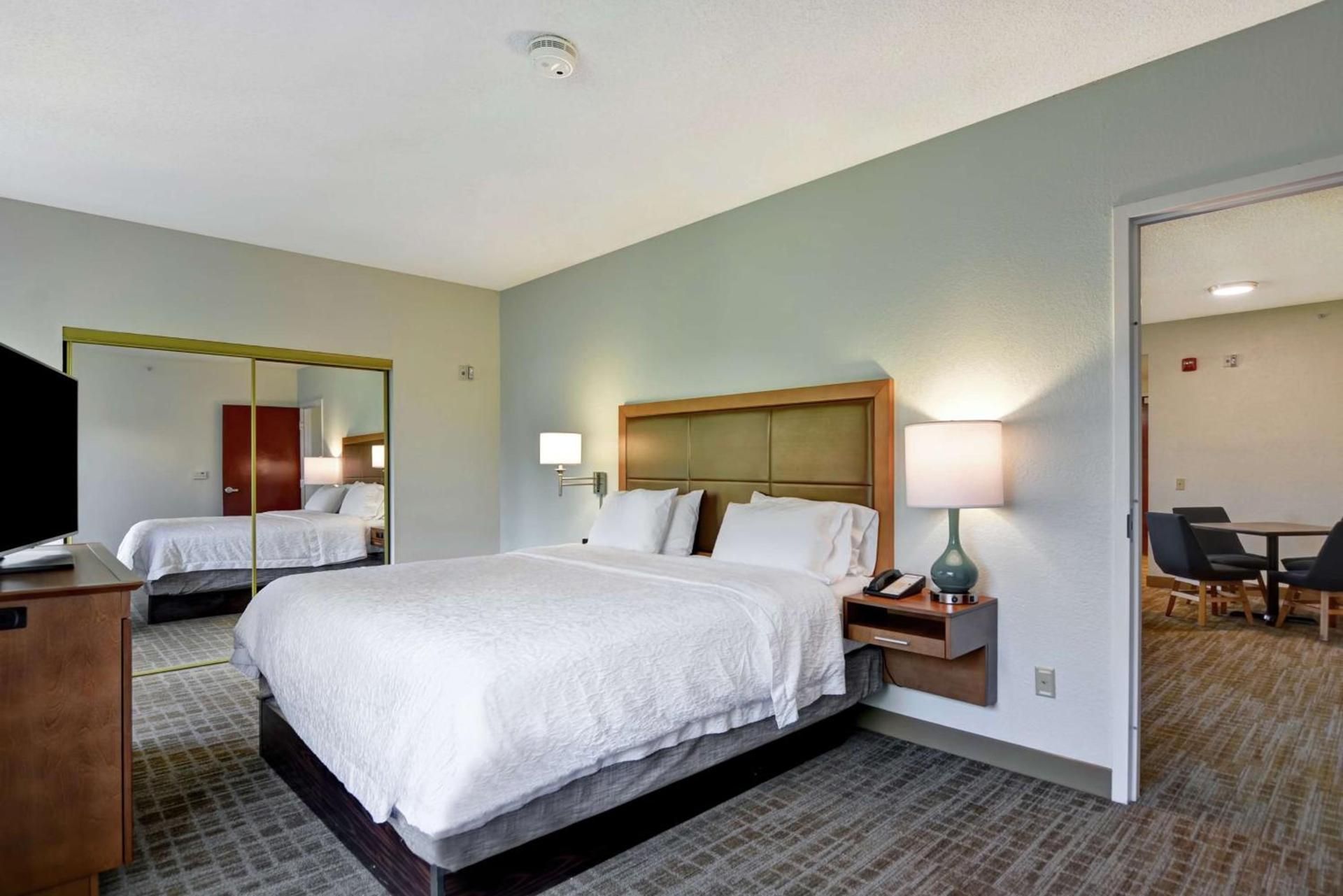 Hampton Inn Palm Beach Gardens photo 39