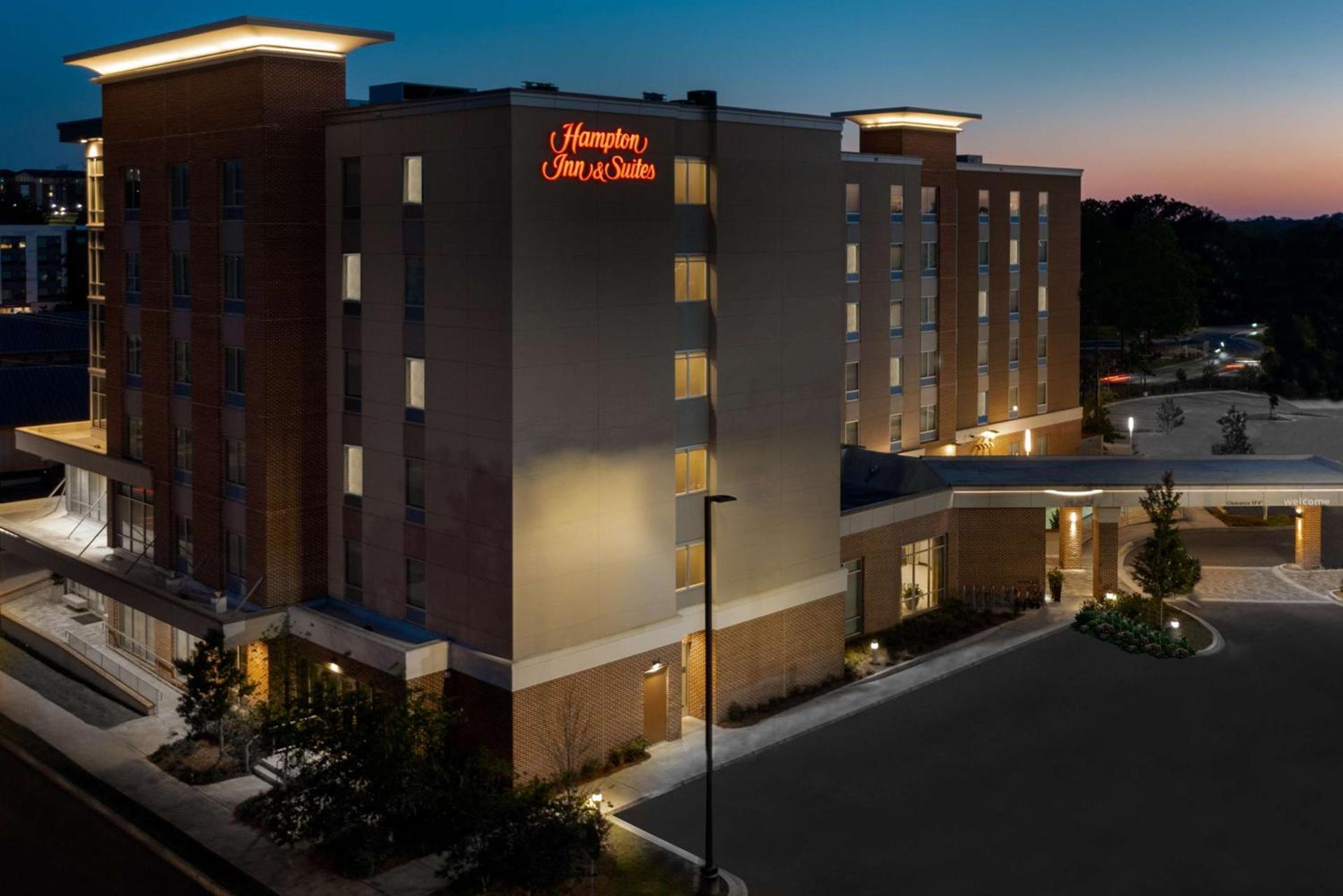 Hampton Inn & Suites Tallahassee Capitol-University photo 2