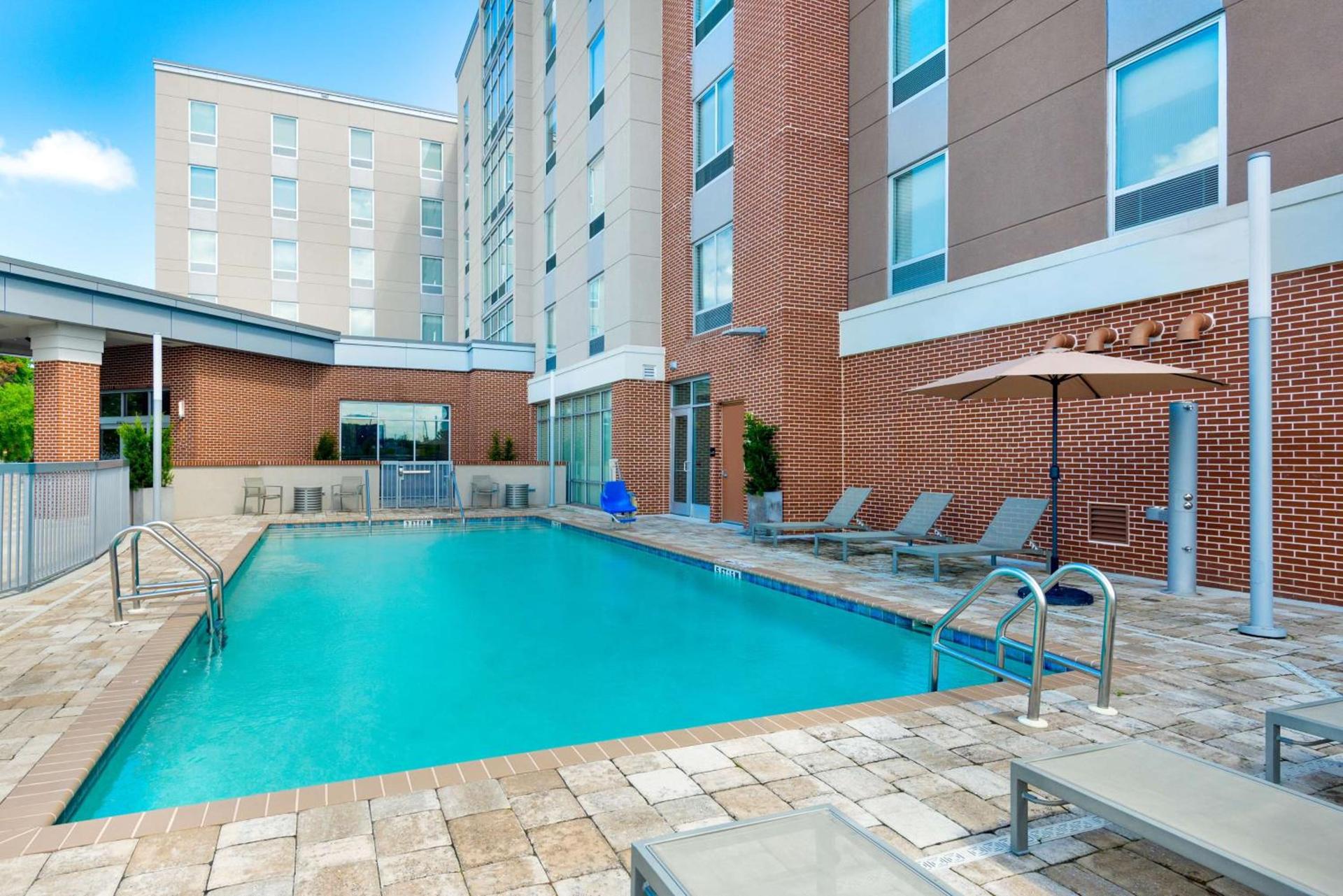 Hampton Inn & Suites Tallahassee Capitol-University photo 13