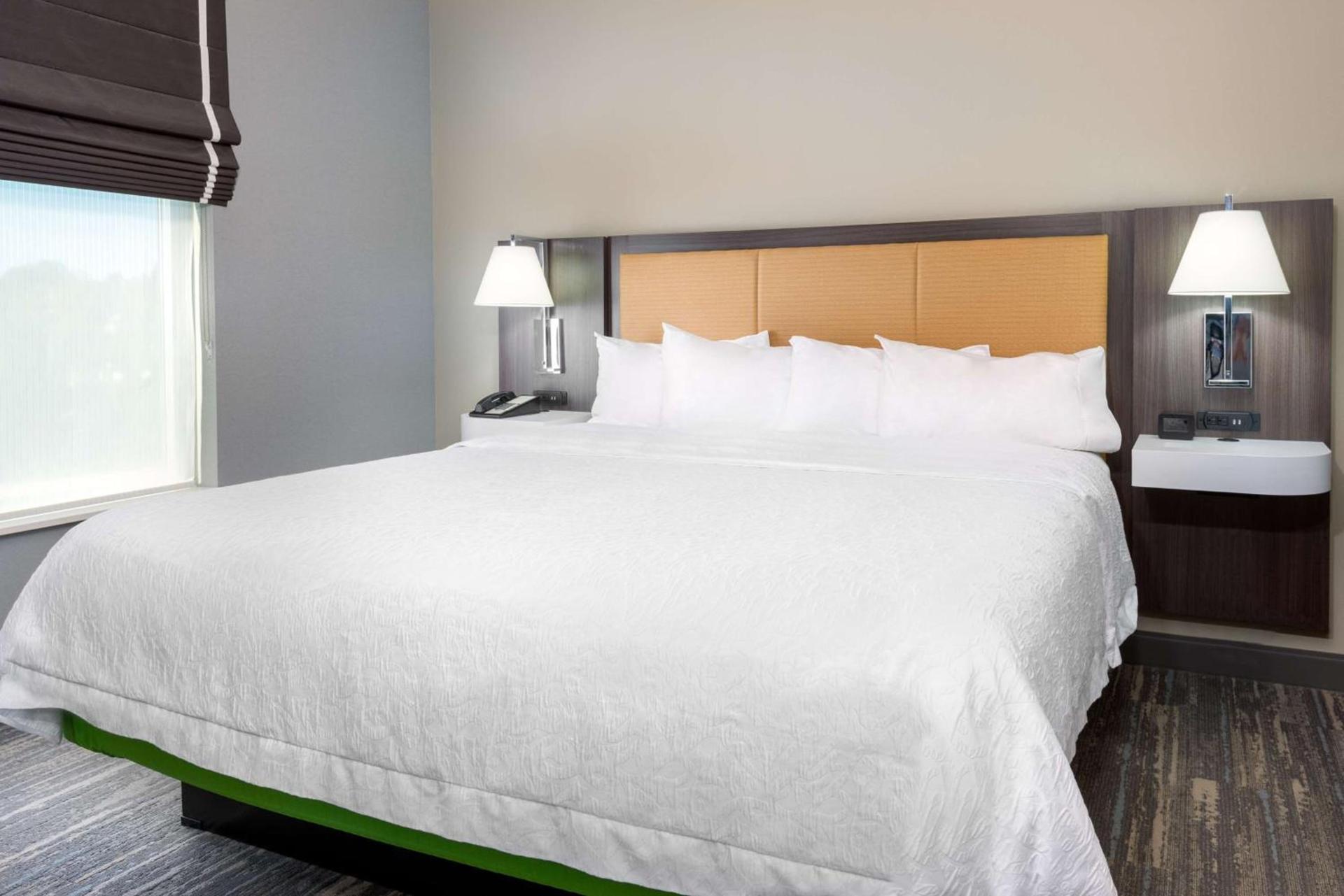 Hampton Inn & Suites Tallahassee Capitol-University photo 18