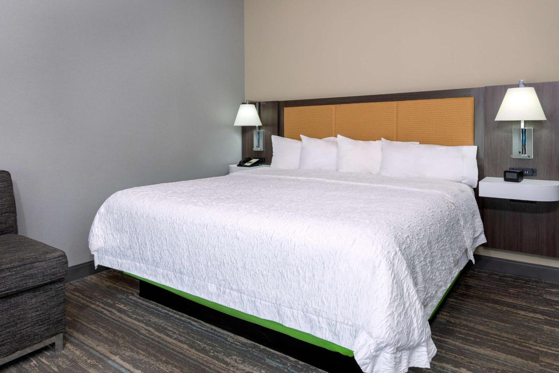 Hampton Inn & Suites Tallahassee Capitol-University photo 20