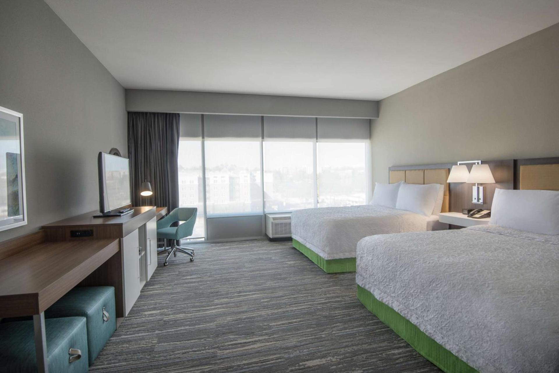 Hampton Inn & Suites Tallahassee Capitol-University photo 32