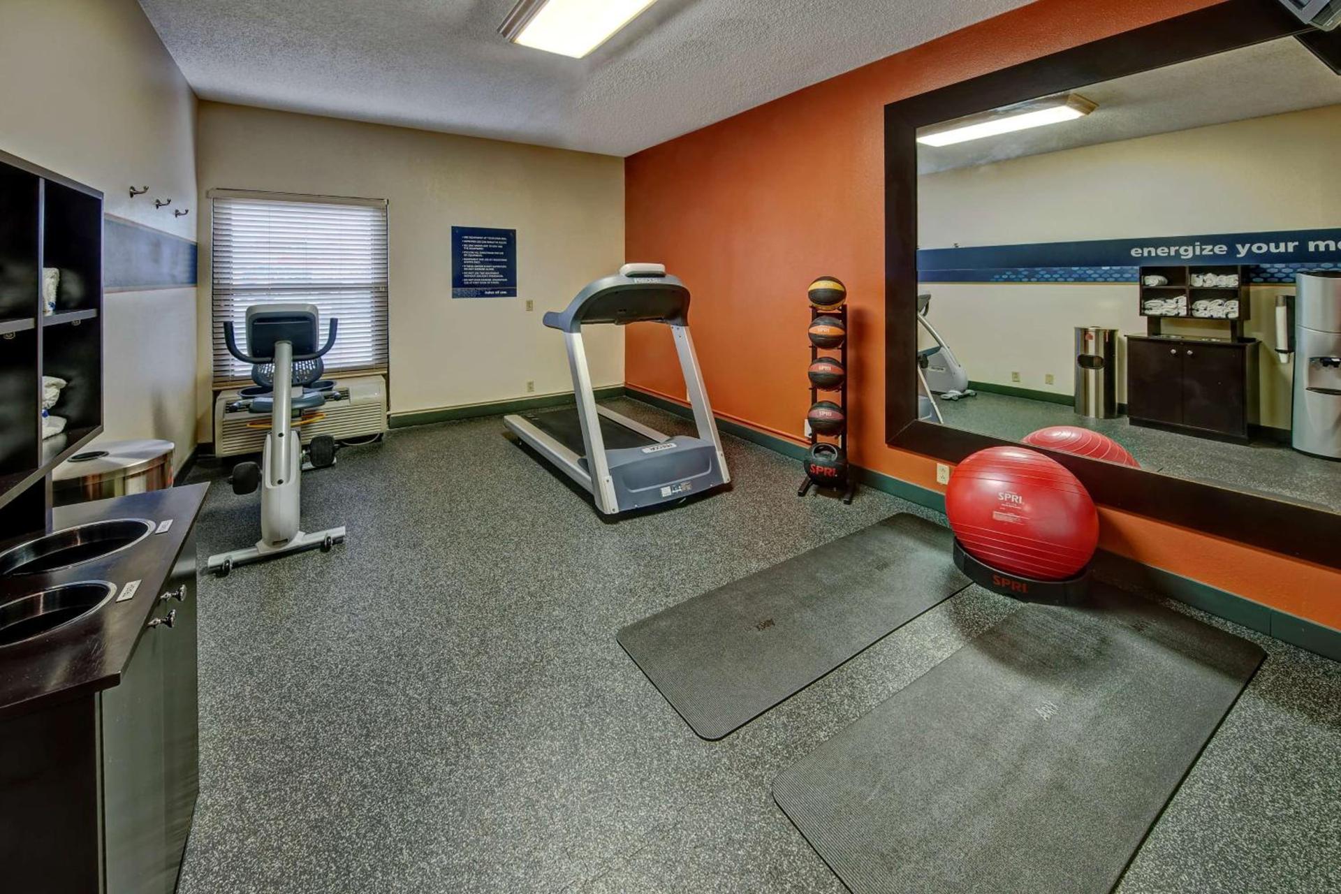 Hampton Inn Concord/Kannapolis photo 10