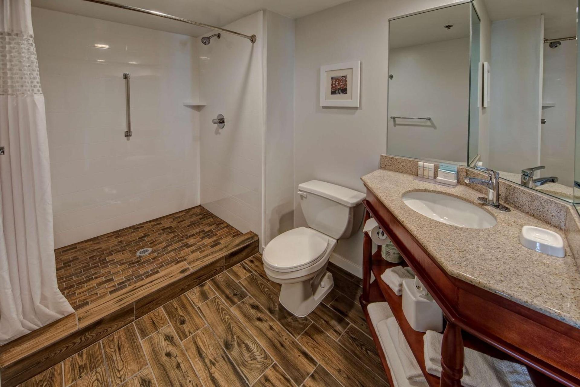 Hampton Inn Concord/Kannapolis photo 13