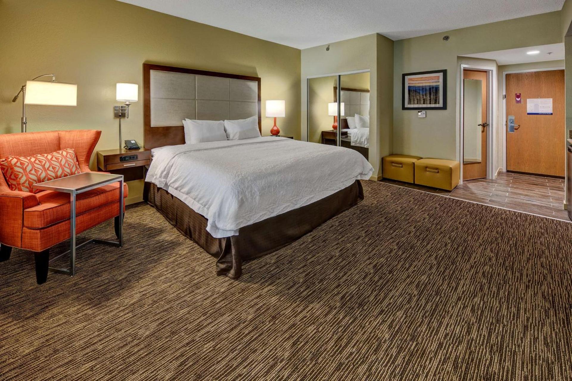 Hampton Inn Concord/Kannapolis photo 21