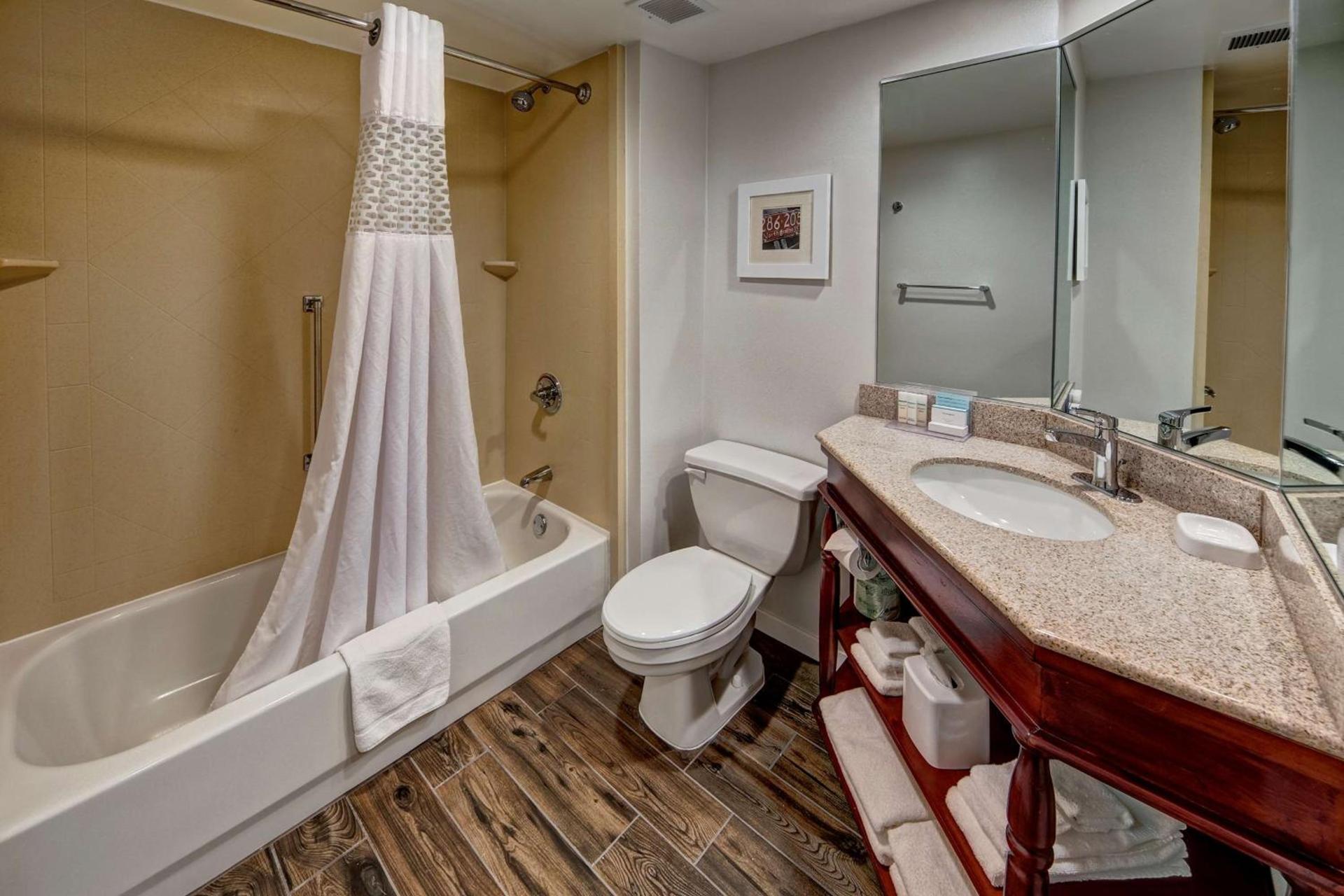 Hampton Inn Concord/Kannapolis photo 22