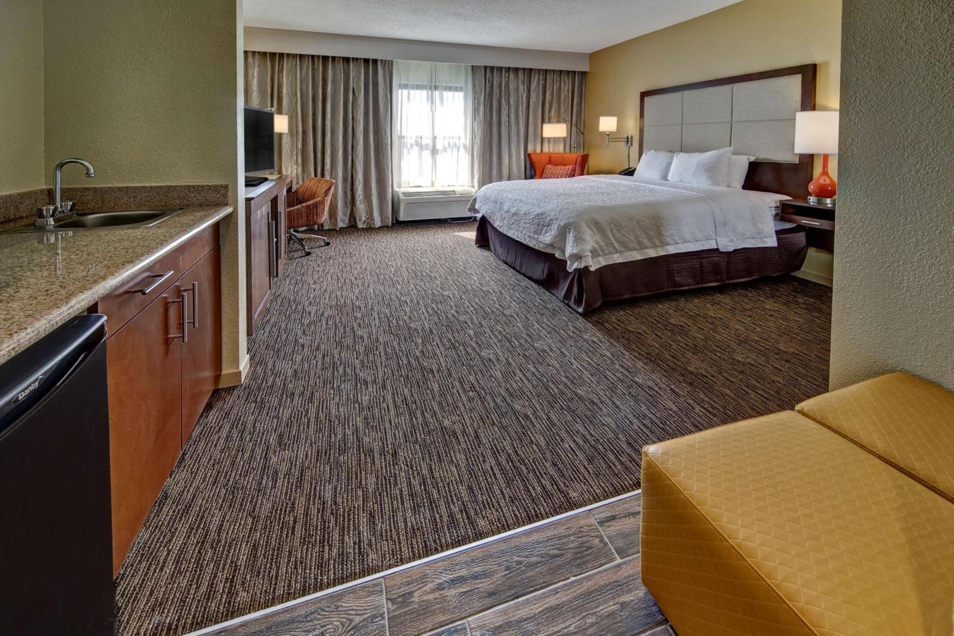 Hampton Inn Concord/Kannapolis photo 27