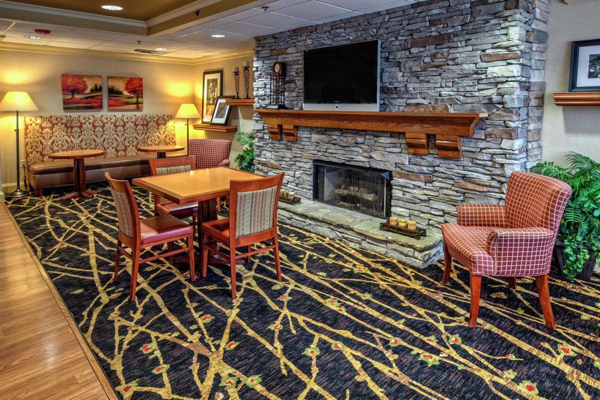 Hampton Inn Charlotte/Matthews photo 3