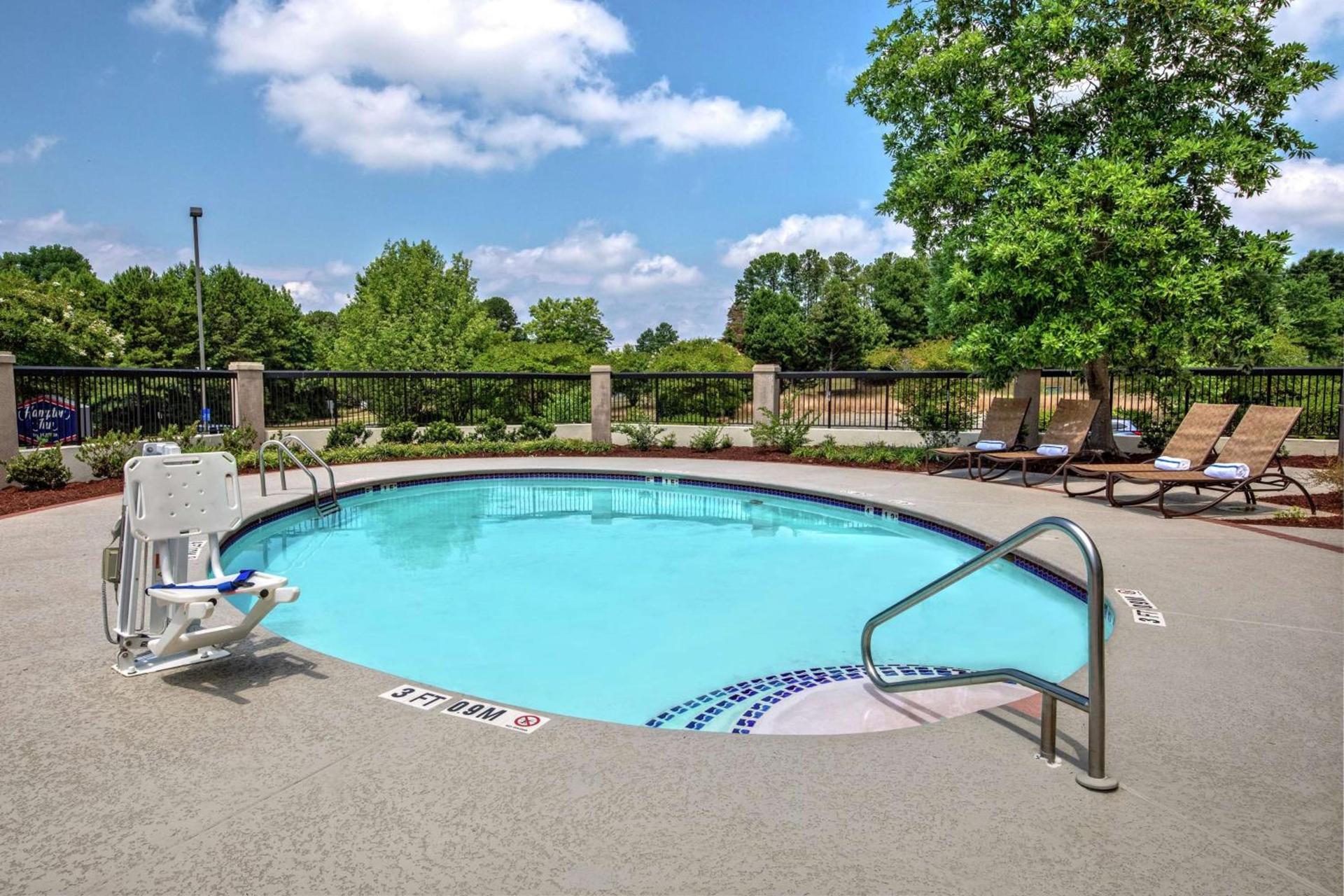 Hampton Inn Charlotte/Matthews photo 7