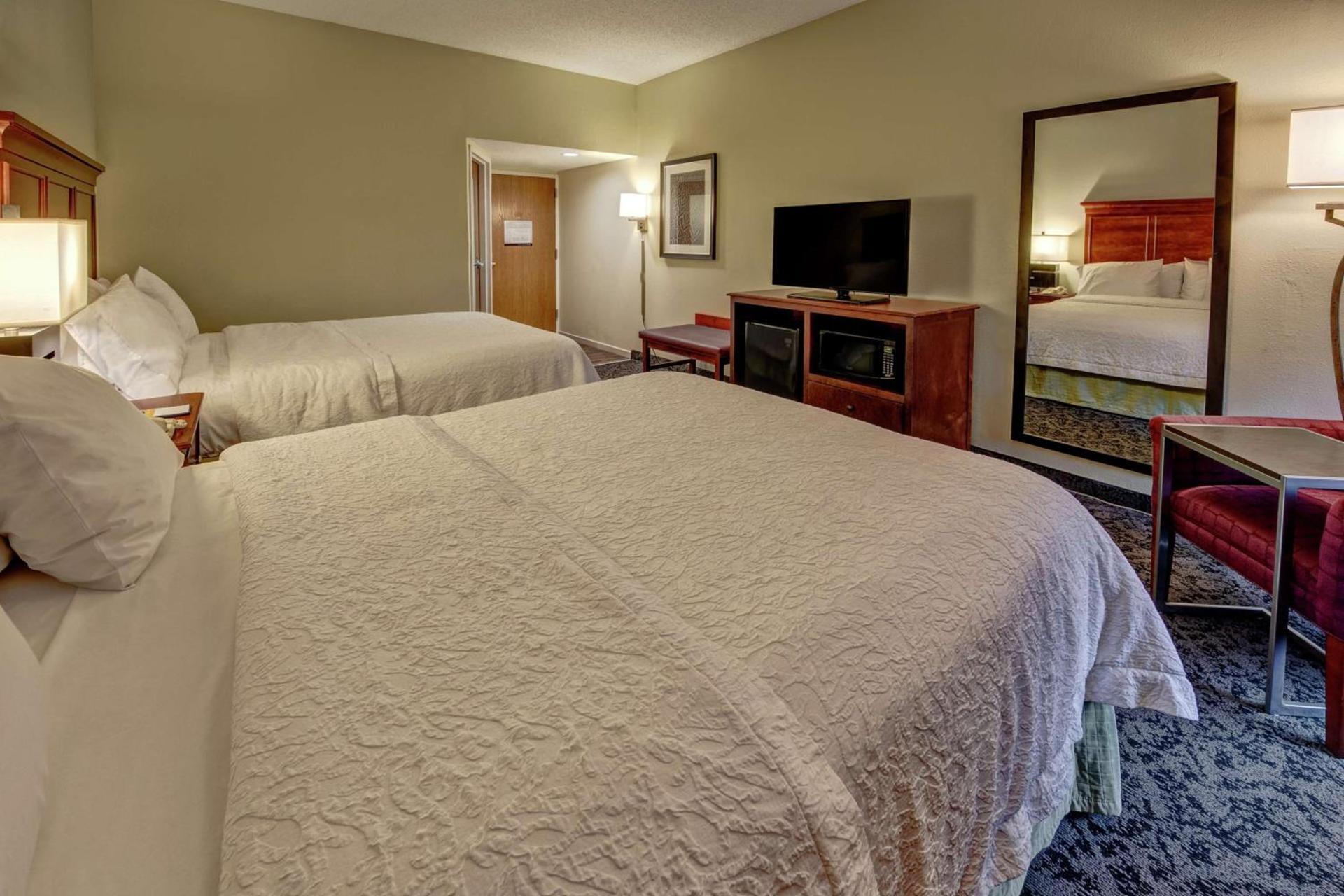 Hampton Inn Charlotte/Matthews photo 11