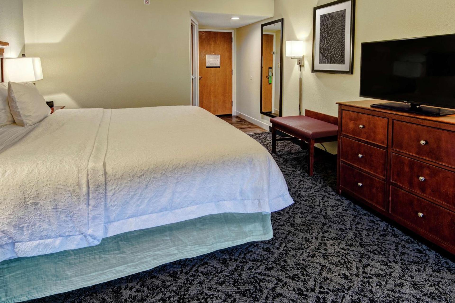 Hampton Inn Charlotte/Matthews photo 25