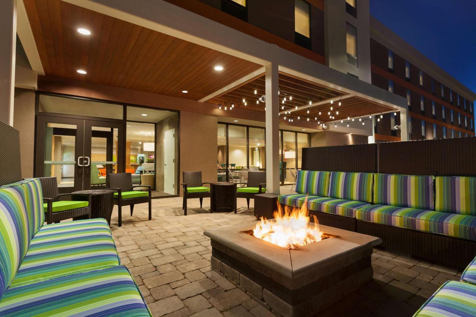 Home2 Suites by Hilton Champaign/Urbana photo 5