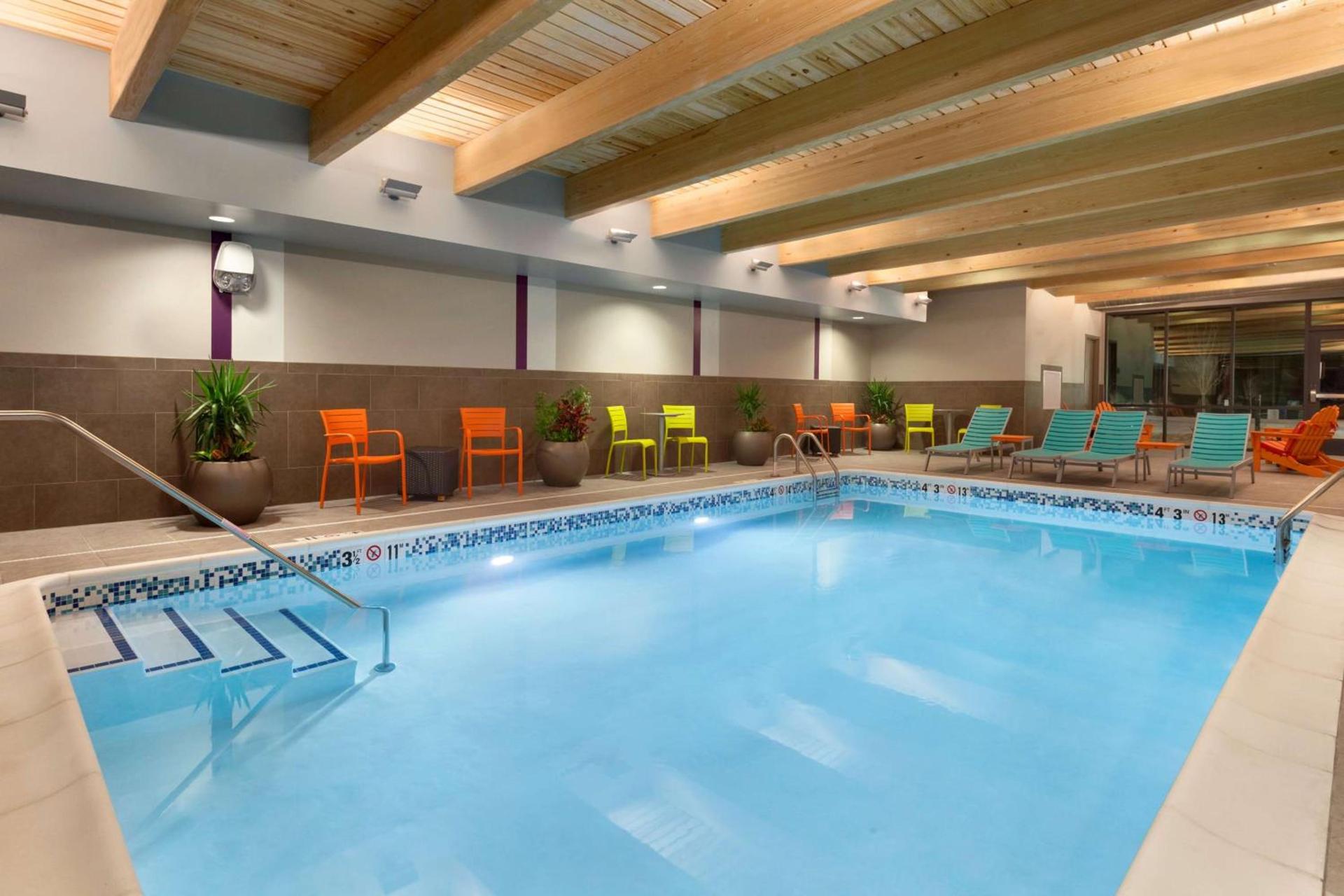 Home2 Suites by Hilton Champaign/Urbana photo 9