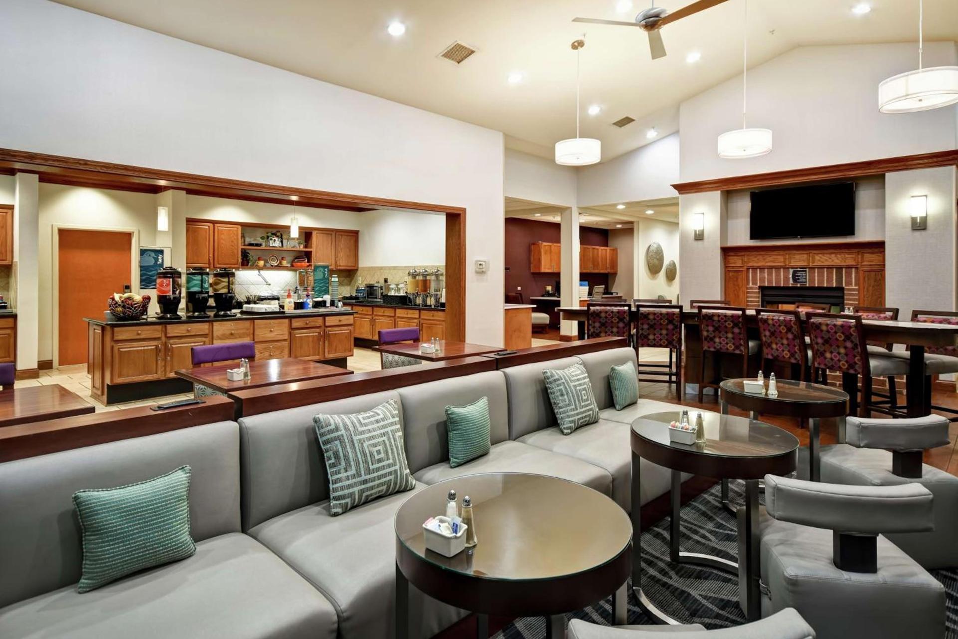 Homewood Suites by Hilton Cincinnati-Milford photo 4