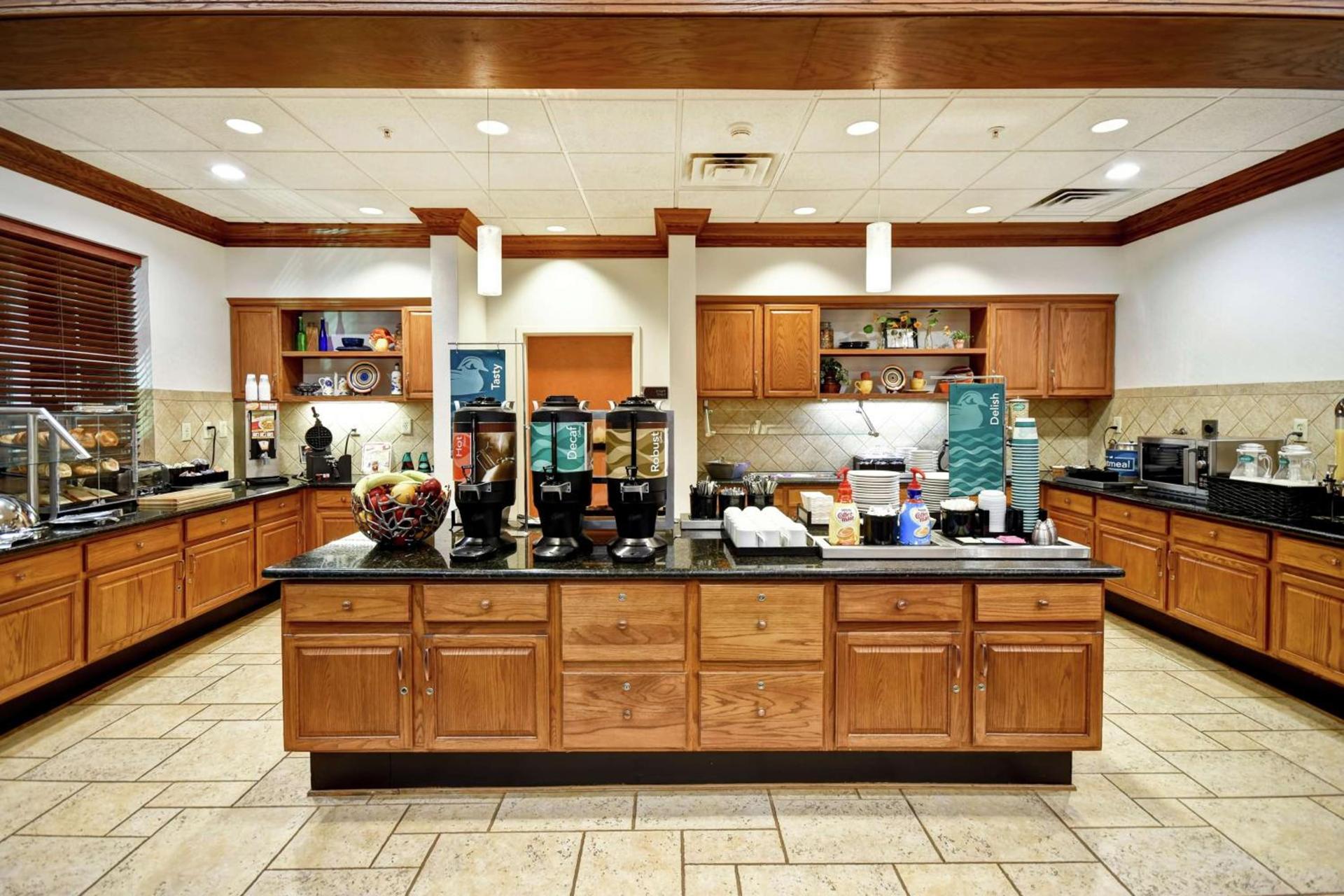 Homewood Suites by Hilton Cincinnati-Milford photo 11