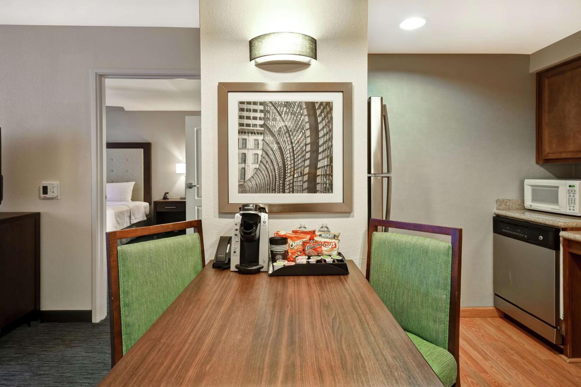 Homewood Suites by Hilton Cincinnati-Milford photo 24