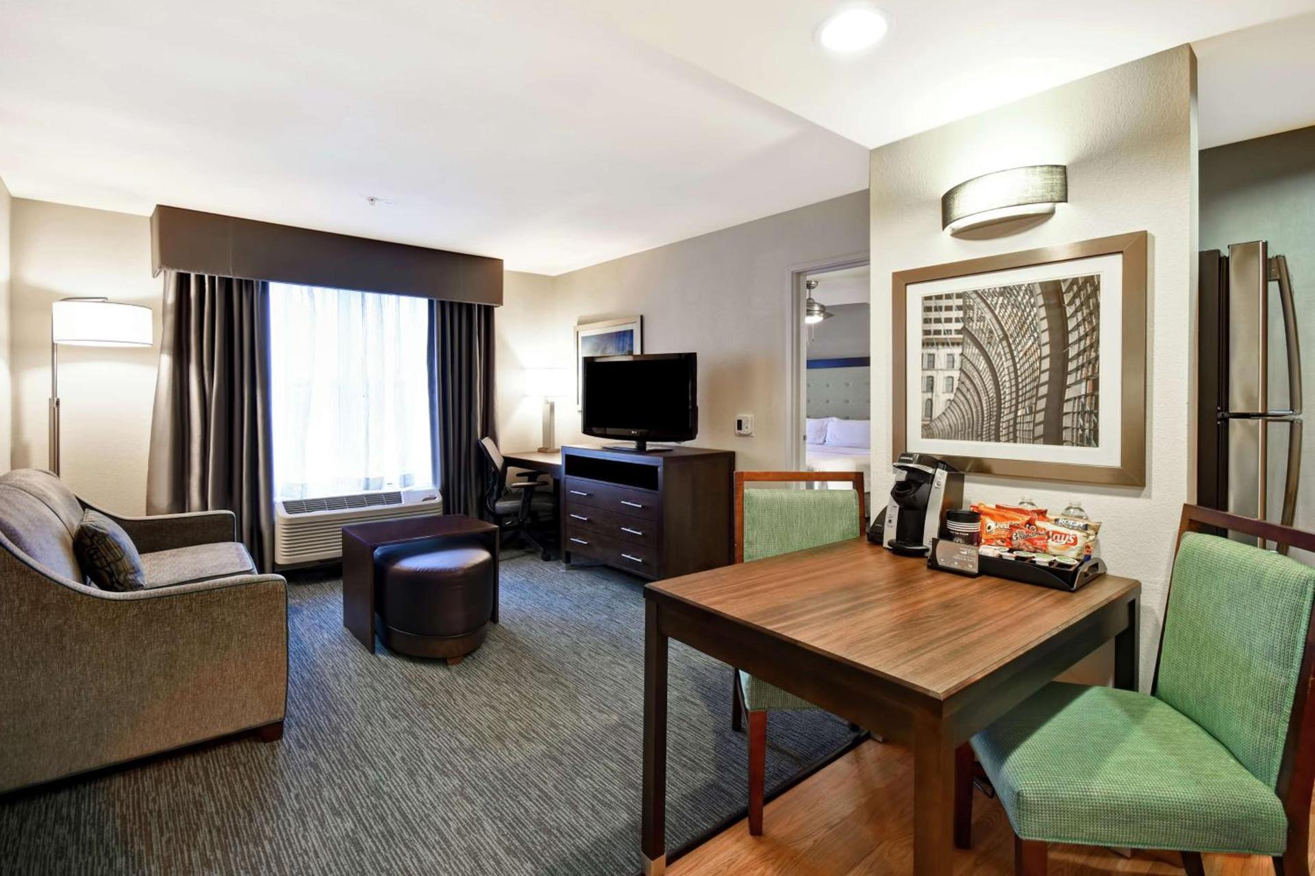 Homewood Suites by Hilton Cincinnati-Milford photo 39