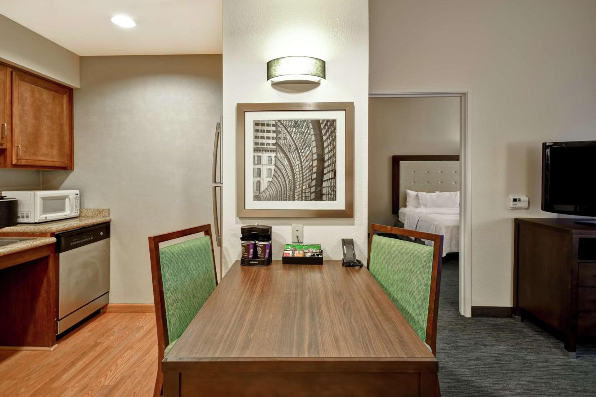 Homewood Suites by Hilton Cincinnati-Milford photo 40