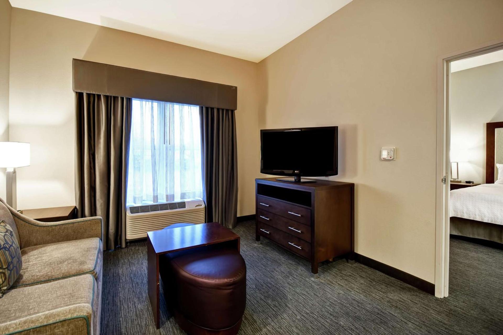 Homewood Suites by Hilton Cincinnati-Milford photo 42