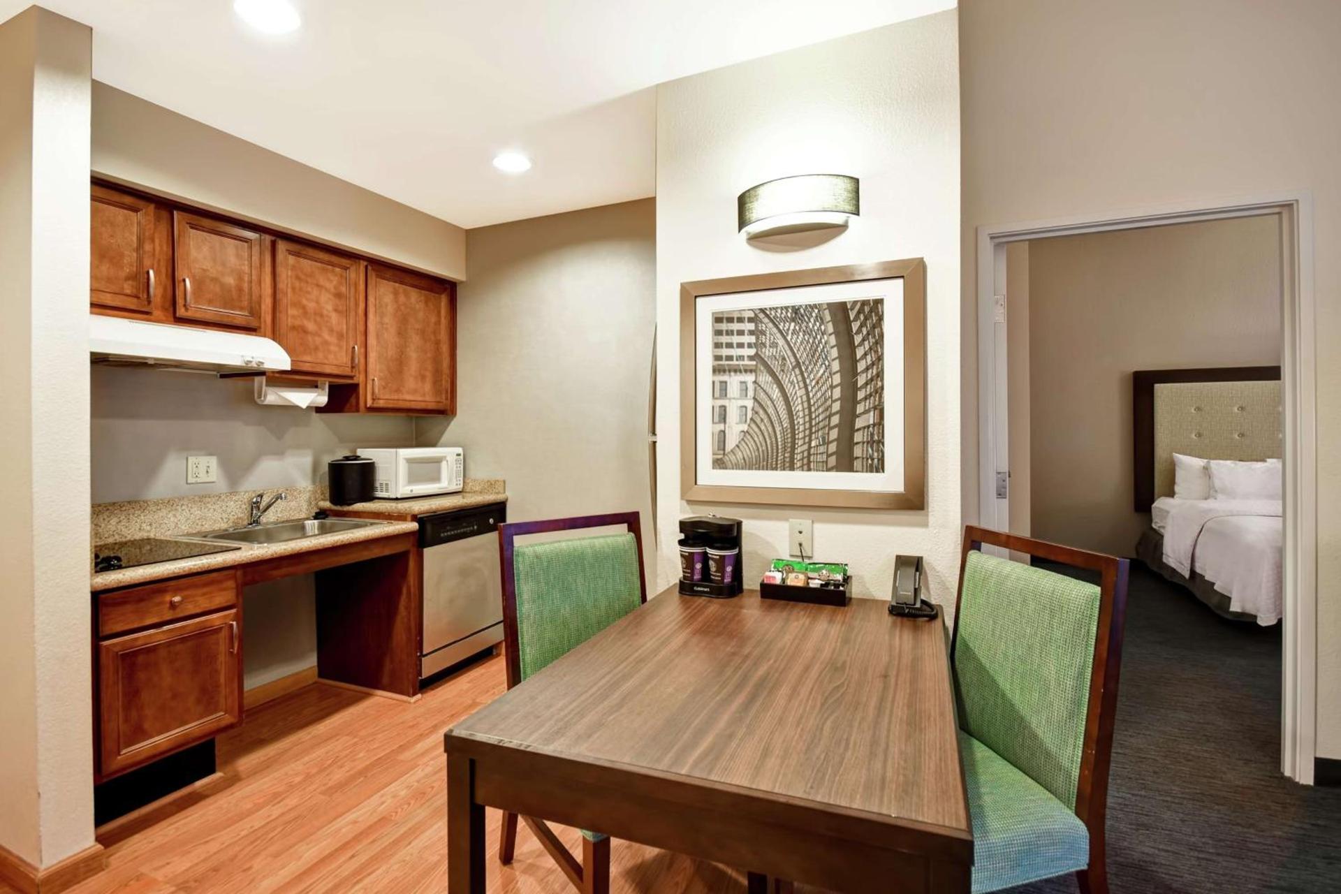 Homewood Suites by Hilton Cincinnati-Milford photo 43
