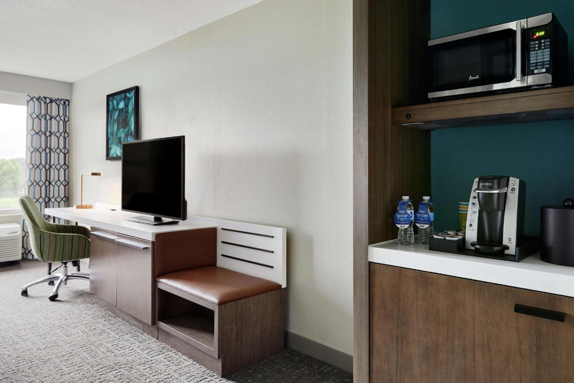 Hilton Garden Inn Cincinnati Northeast photo 19