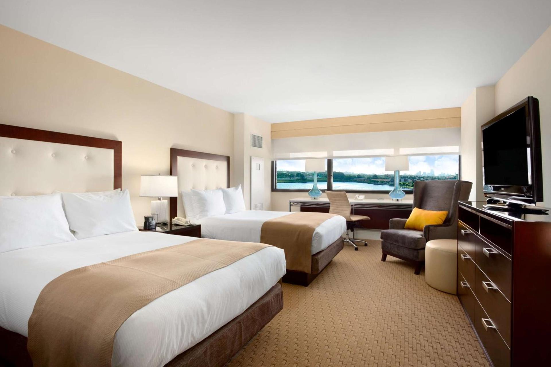 Hilton Miami Airport Blue Lagoon photo 28