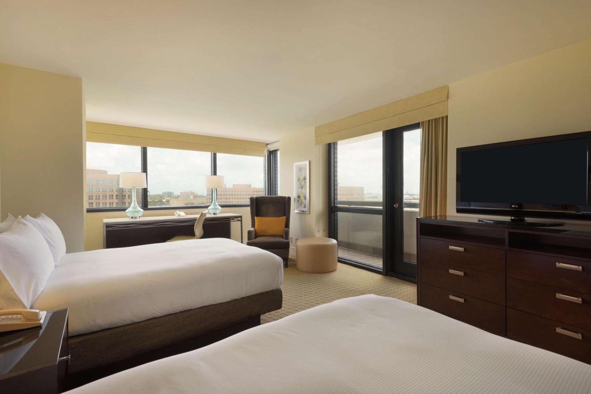 Hilton Miami Airport Blue Lagoon photo 31