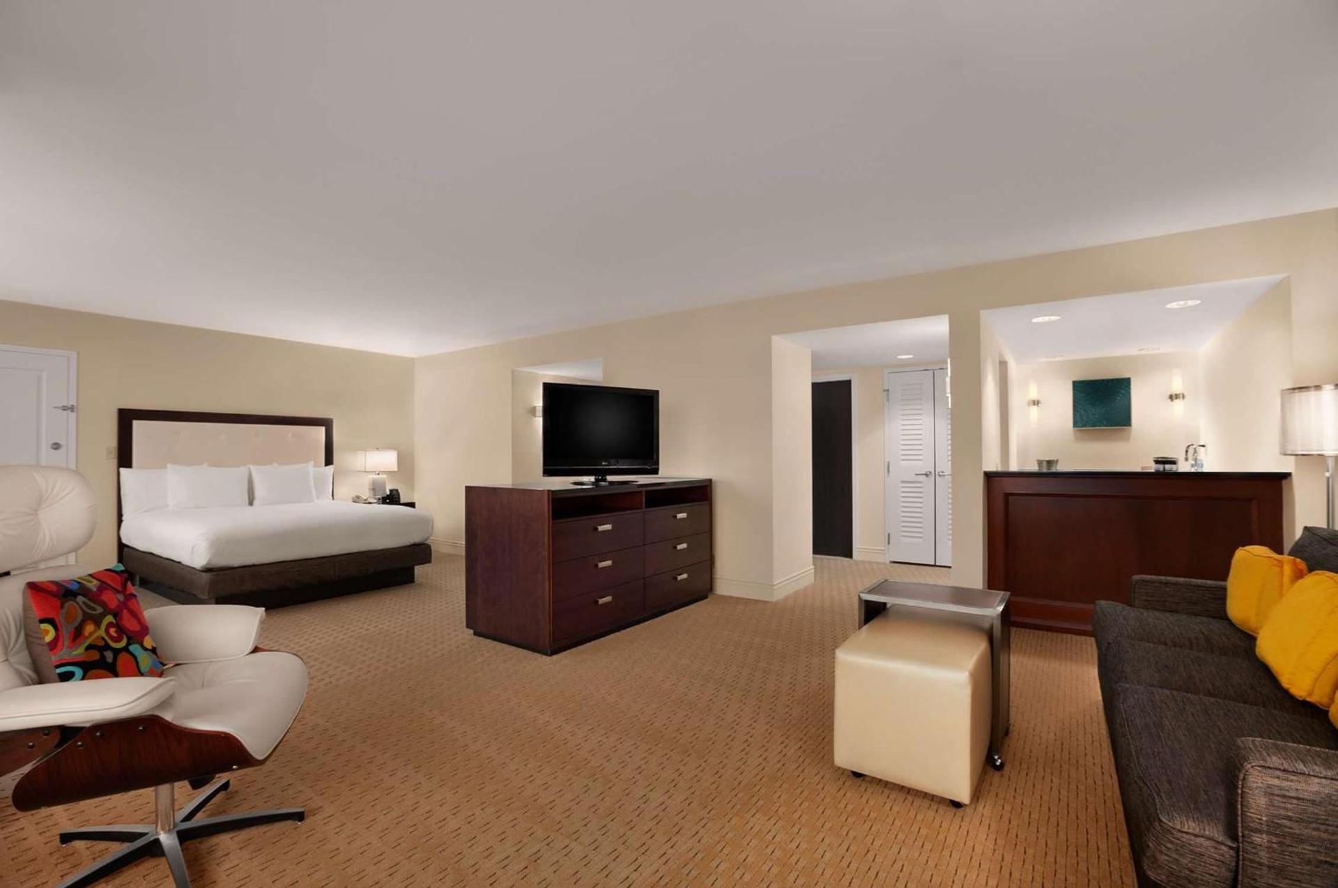 Hilton Miami Airport Blue Lagoon photo 38