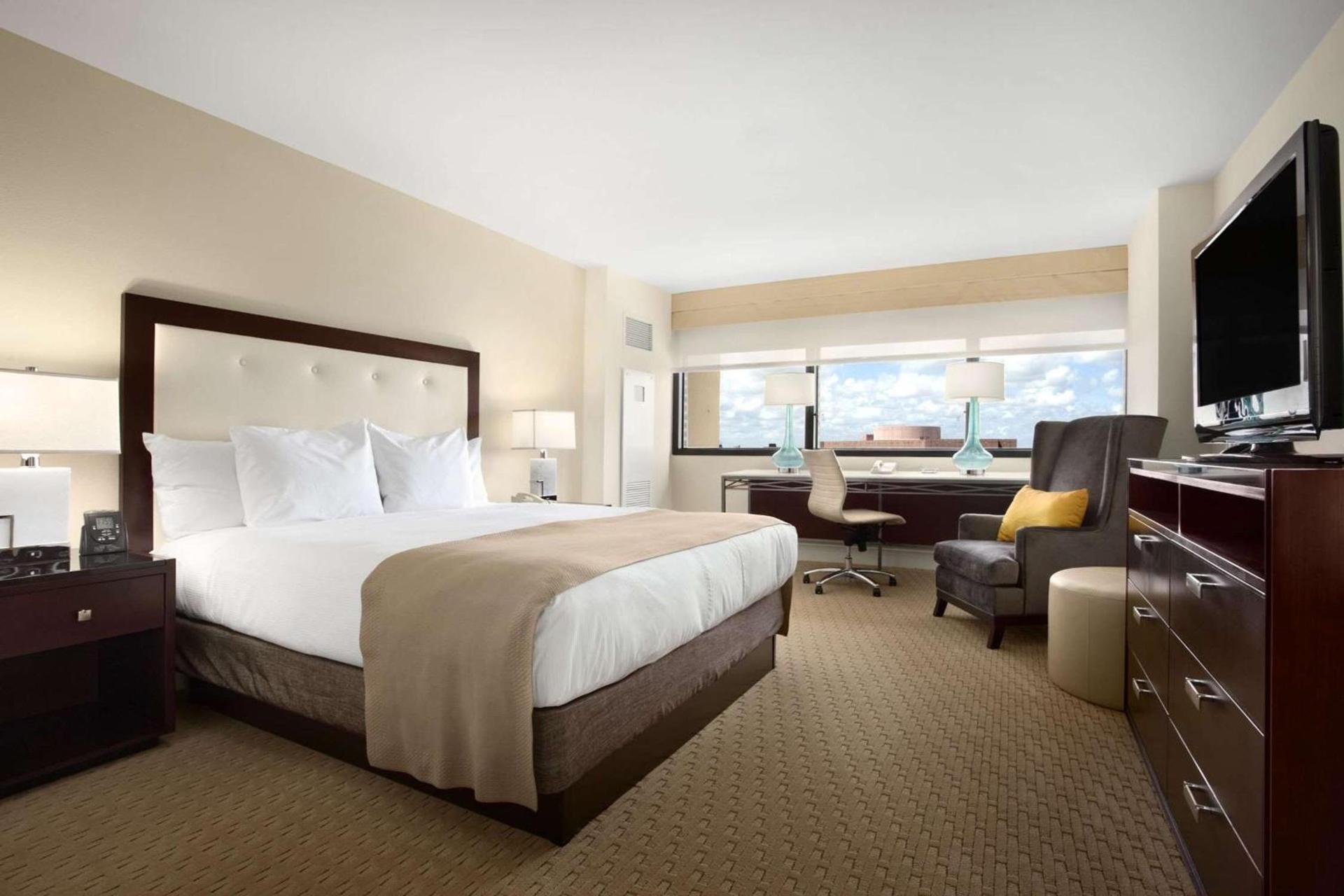 Hilton Miami Airport Blue Lagoon photo 44