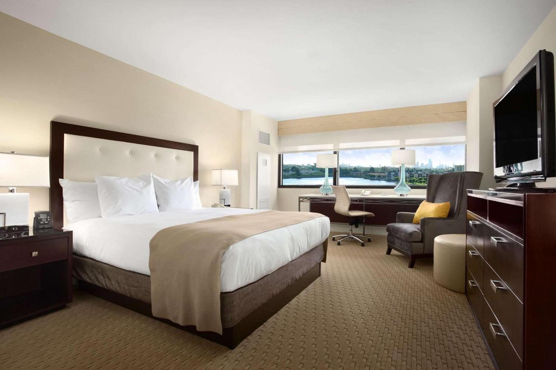 Hilton Miami Airport Blue Lagoon photo 46