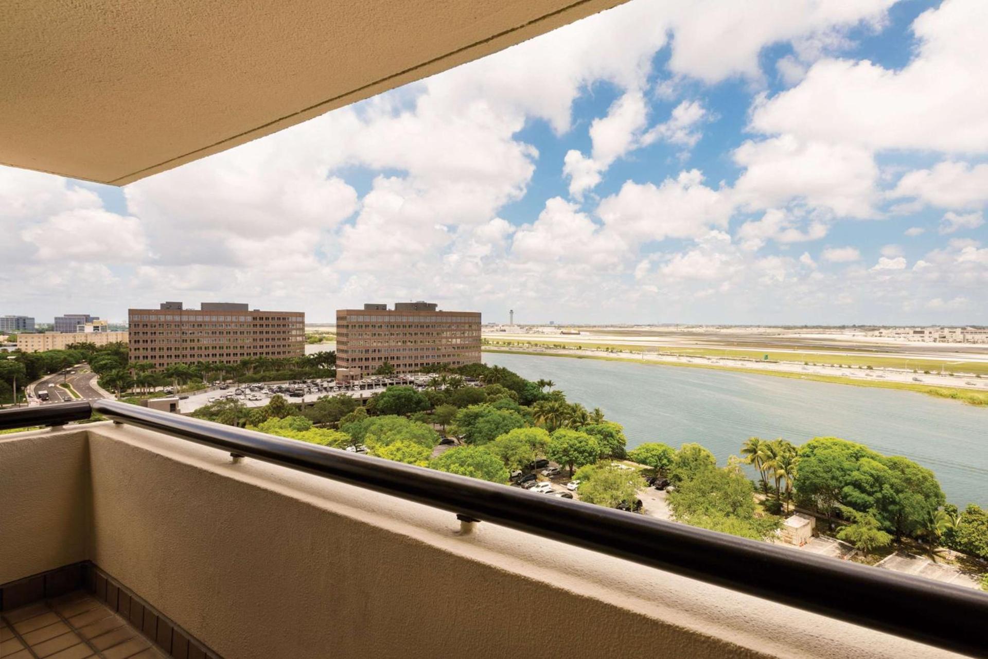 Hilton Miami Airport Blue Lagoon photo 48