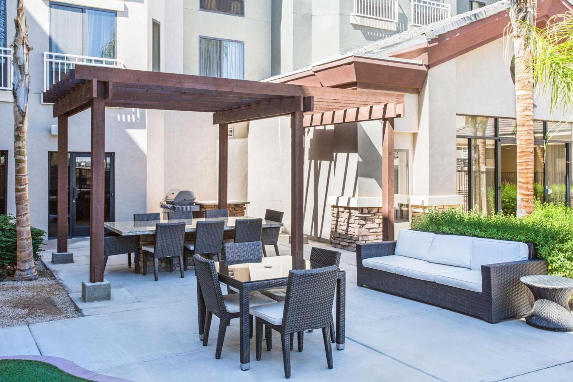 Homewood Suites by Hilton Phoenix-Avondale photo 2