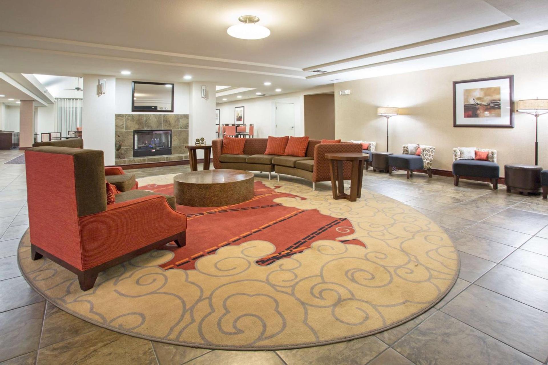Homewood Suites by Hilton Phoenix-Avondale photo 4