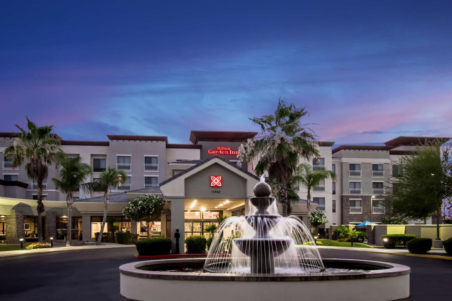 Hilton Garden Inn Phoenix/Avondale photo 2