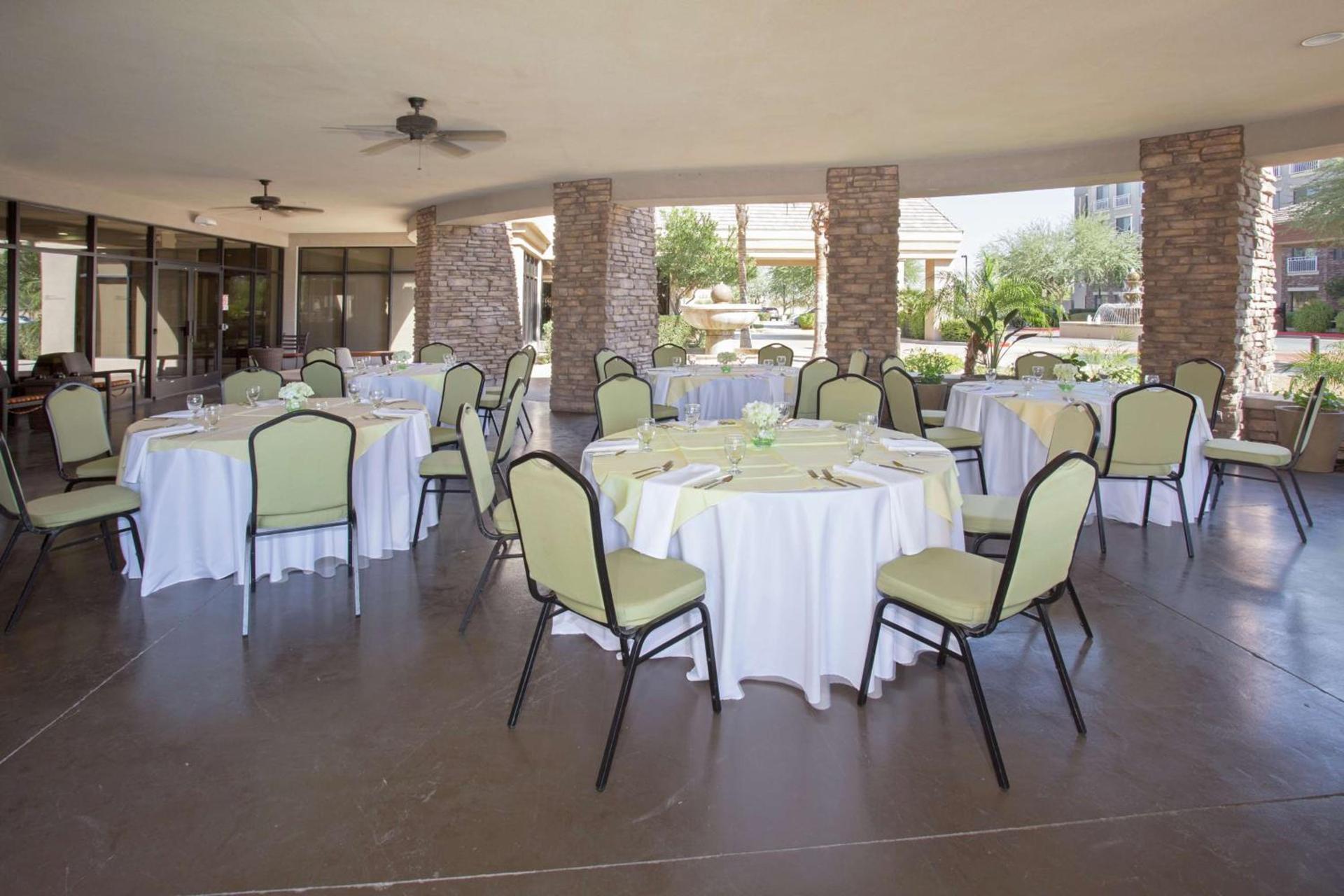 Hilton Garden Inn Phoenix/Avondale photo 17